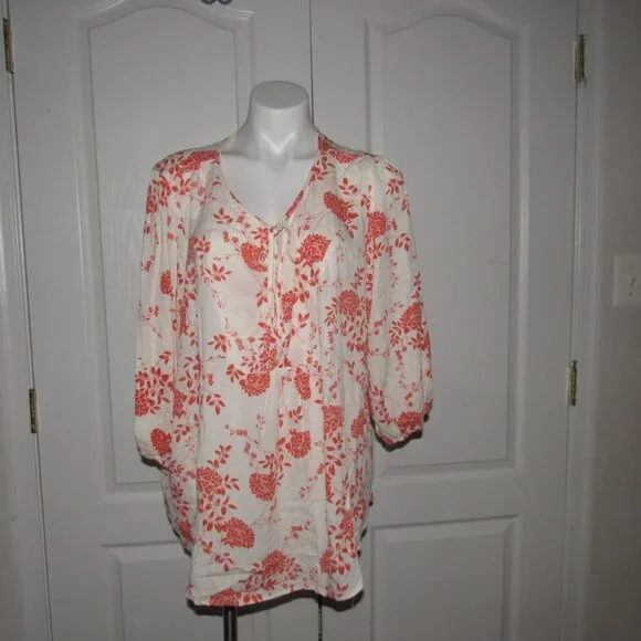 Papermoon Adderly Clip Dot Floral Top 2X Off-White Coral | Boho Feminine Blouse - Picture 3 of 7